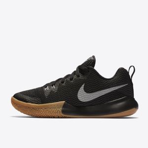 NIKE ZOOM LIVE II WOMEN’S BASKETBALL SHOE